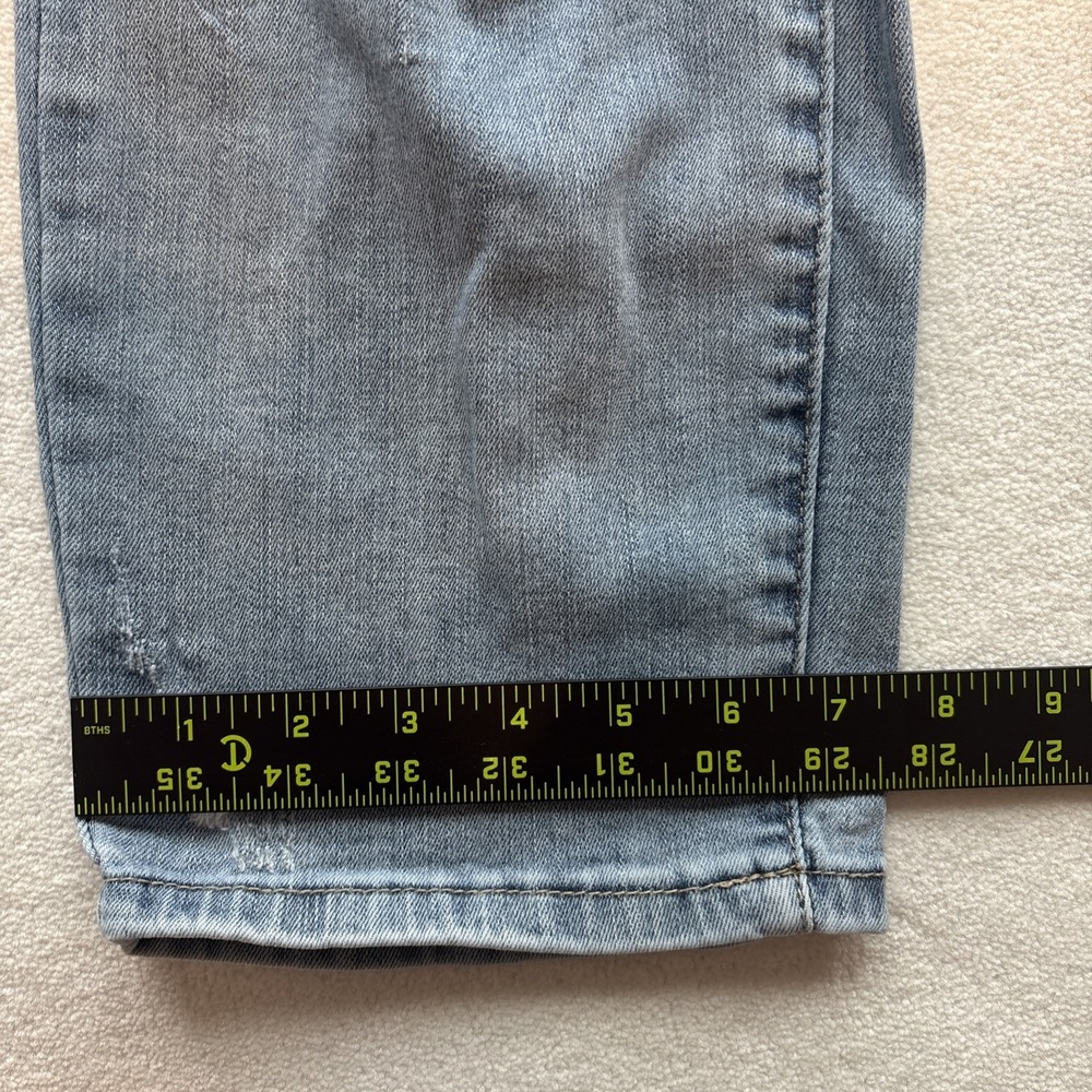 Judy Blue Boyfriend Fit Jeans Women‎ 20W Light Wash Distressed JB82281-JS MD - Picture 7 of 10
